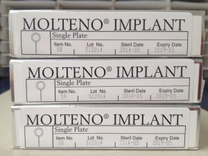 The original Molteno® Single plate Implant boxes